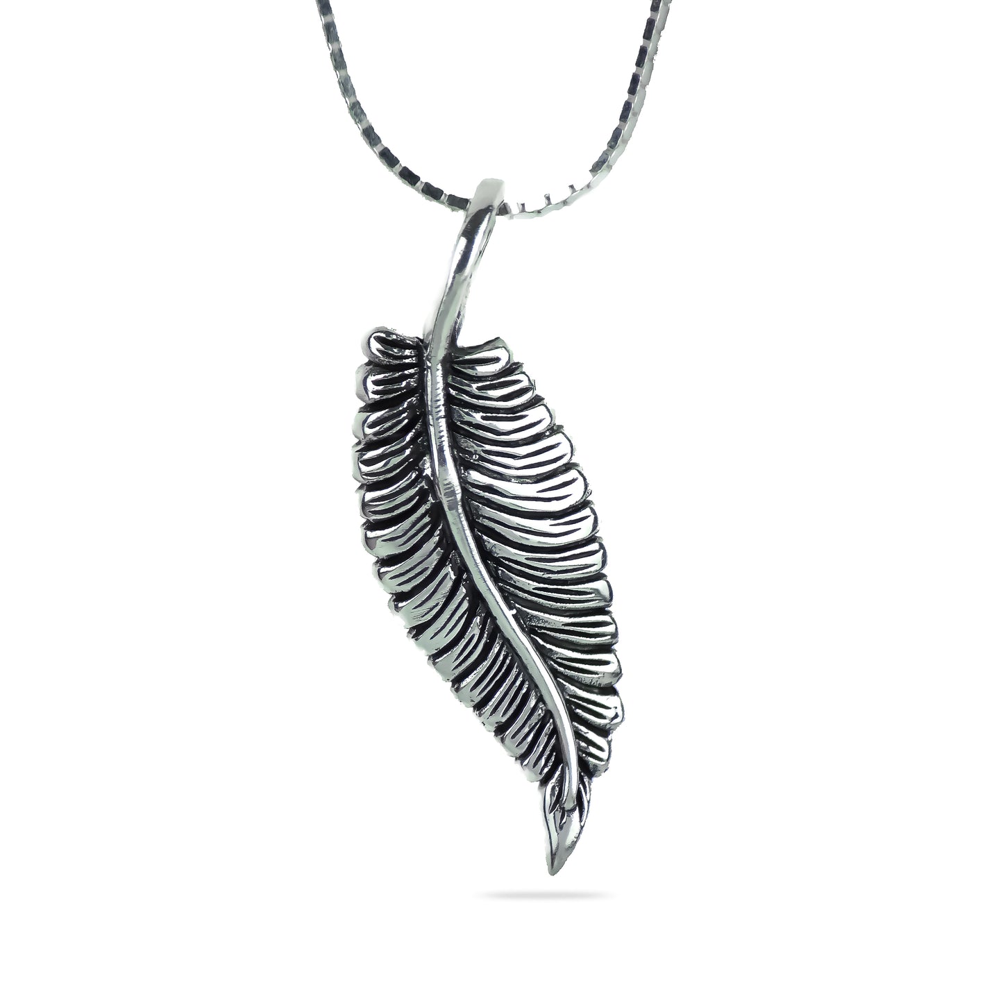 Leaf Of Hope Pendant Necklace in Silver